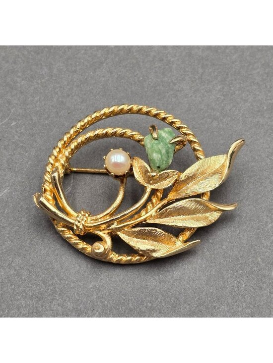 Sarah Coventry Jewelry - Vintage Sarah Coventry Jade Garden Brooch 2" Genuine Pearl & Jade Gold-Tone 1966
